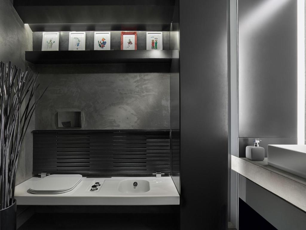 Kúpeľňa v ubytovaní Athens Avaton Suites