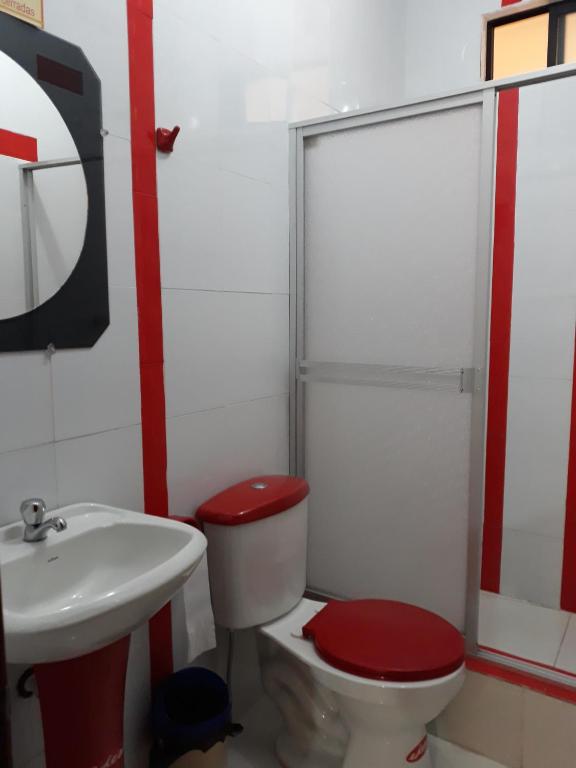Koupelna v ubytování Hotel Navarra