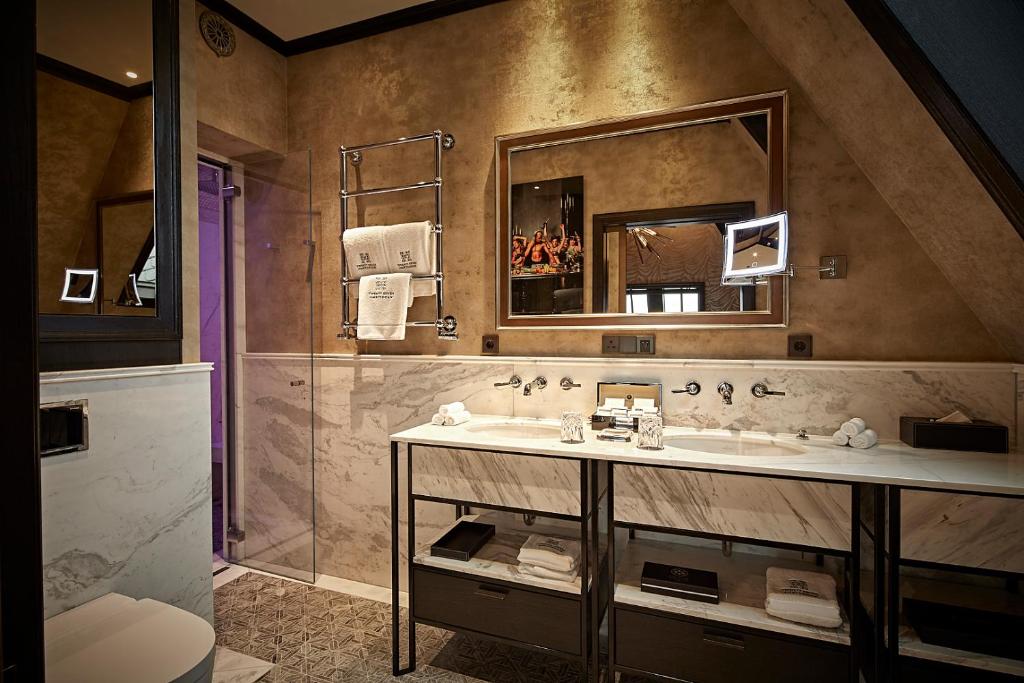 Ein Badezimmer in der Unterkunft Hotel TwentySeven - Small Luxury Hotels of the World