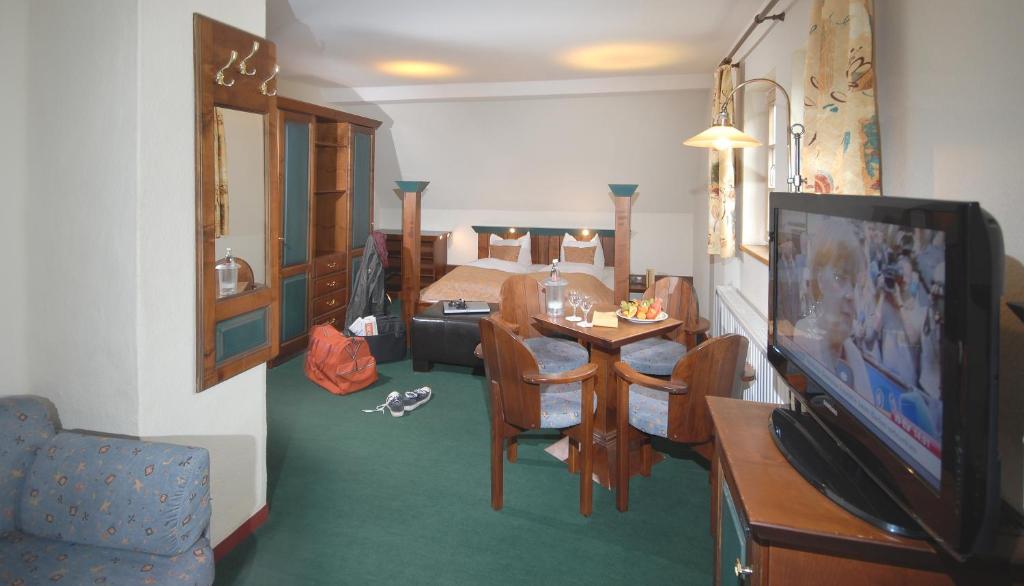 TV a/nebo společenská místnost v ubytování Hotel Saigerhütte