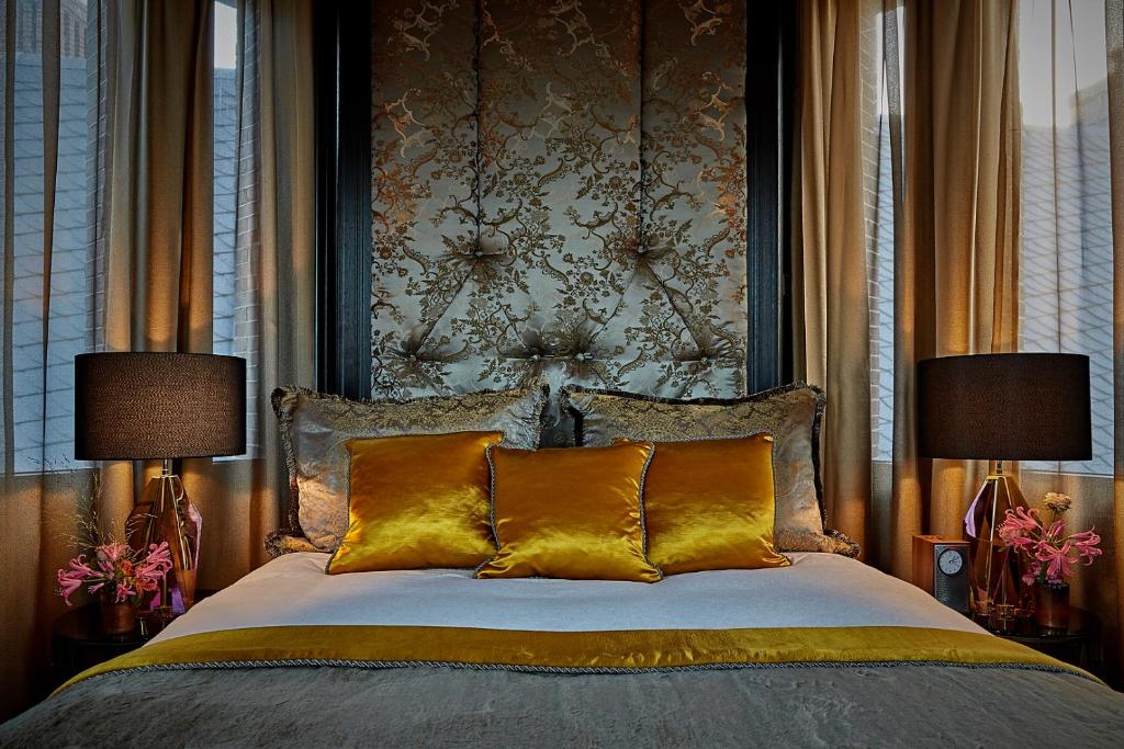 Ein Bett oder Betten in einem Zimmer der Unterkunft Hotel TwentySeven - Small Luxury Hotels of the World