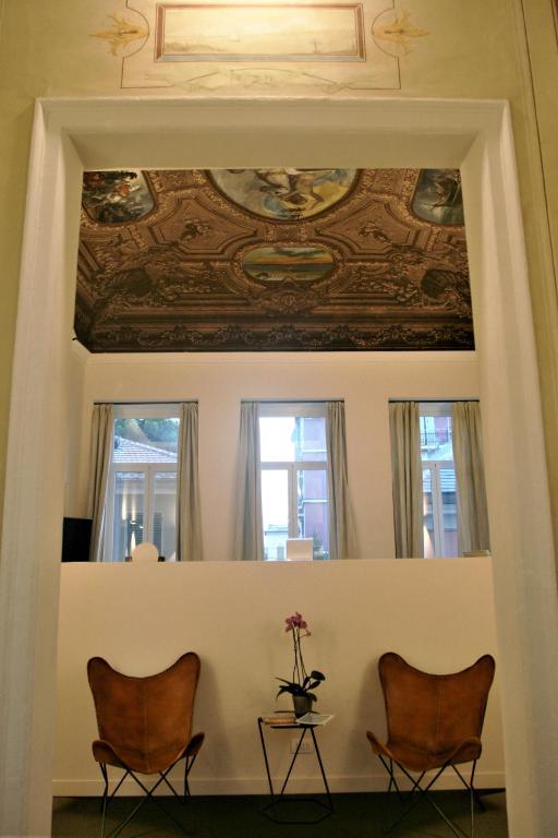 A seating area at Hotel Palazzo Vannoni