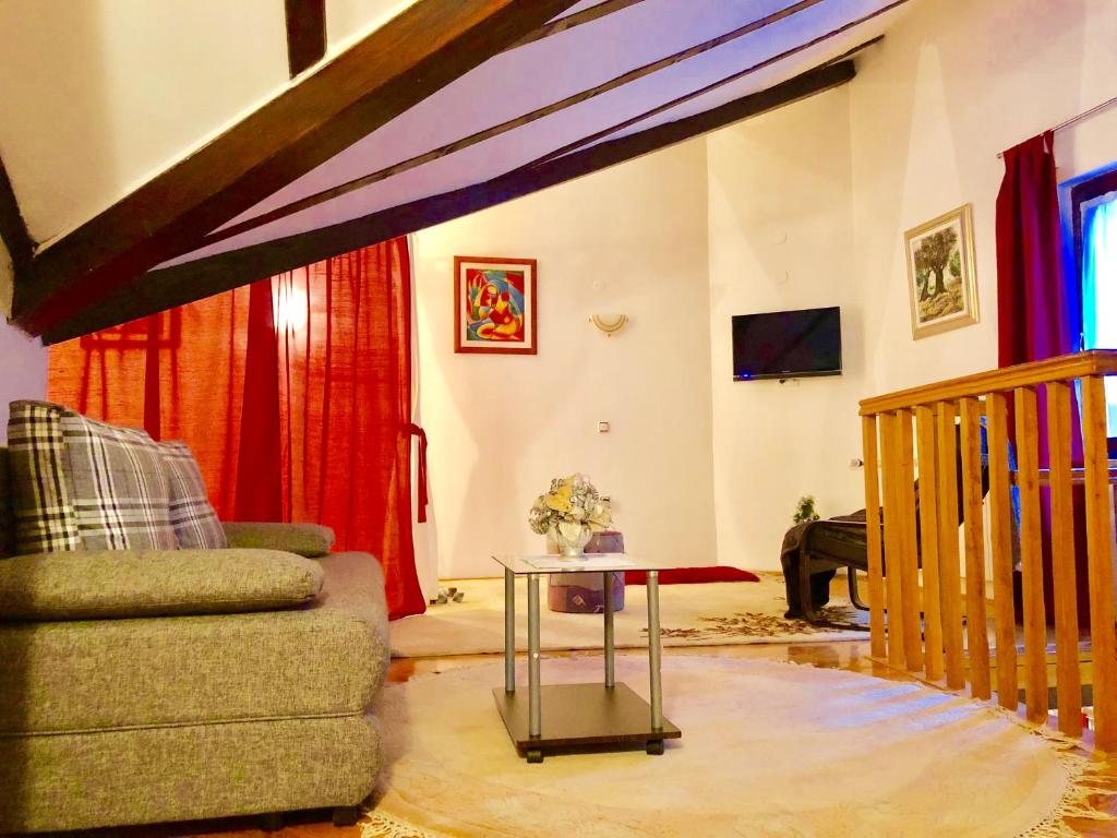 Two Story Studio Apartment Goranka - Housity