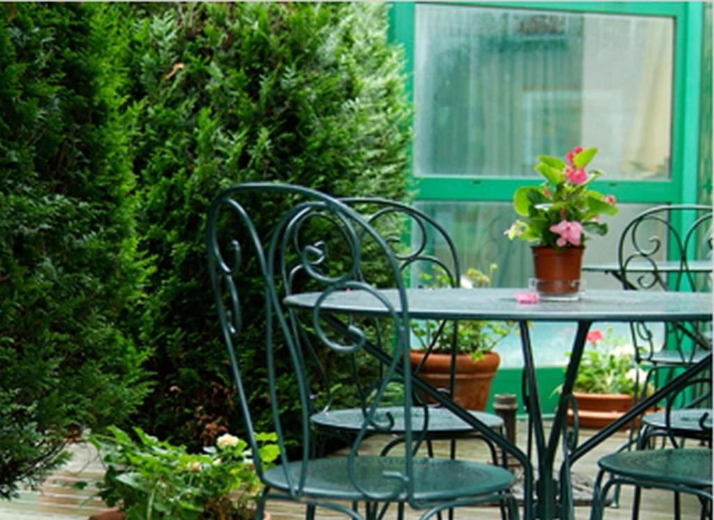 Zahrada ubytování Hôtel Restaurant La Tourmaline