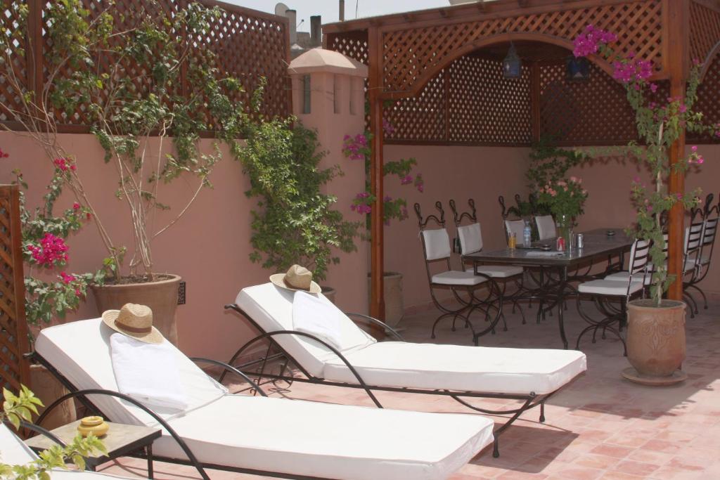 Patio nebo venkovní prostory v ubytování Riad petit Karmela