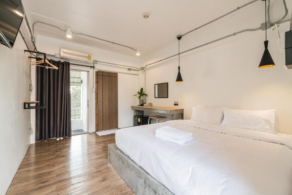 Your Space Hotel Prasingh - Resim 8