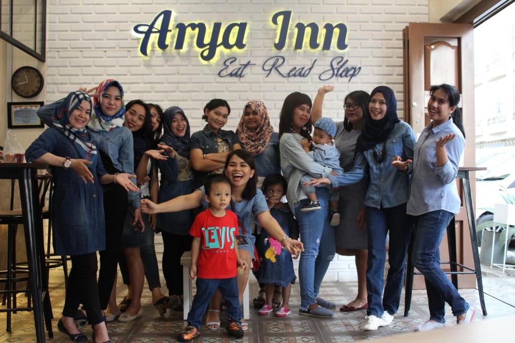 Hosté ubytování Arya Inn