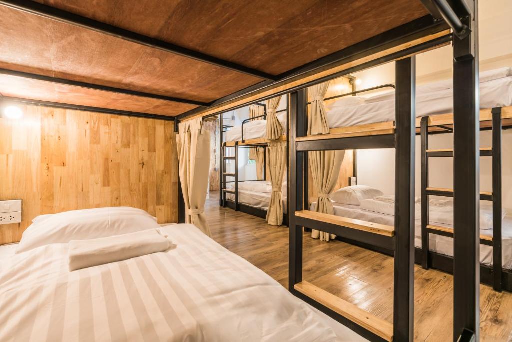 Your Space Hotel Prasingh - Resim 44