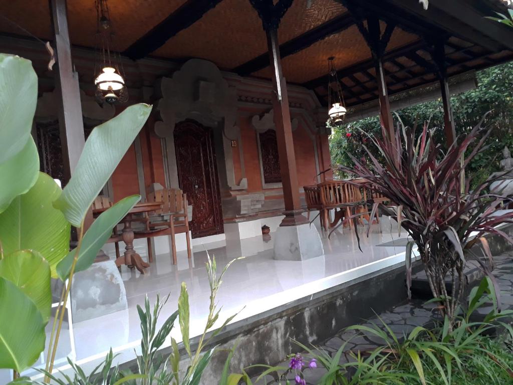 Nyoman Sandi Guest House - 18