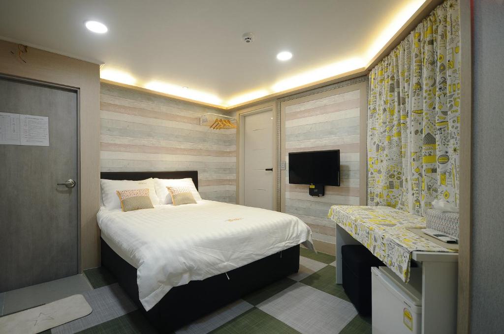 Family Hotel BNB - Habitación Doble Con Baño Privado