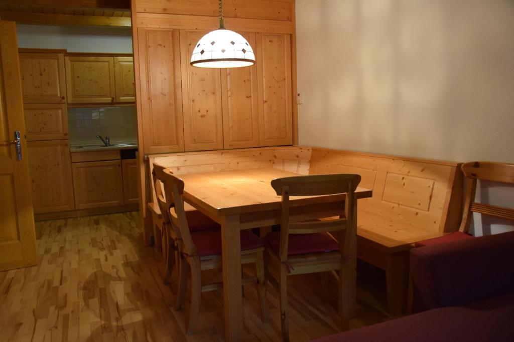 Kuchyň nebo kuchyňský kout v ubytování Holiday Apartment Bolfenk