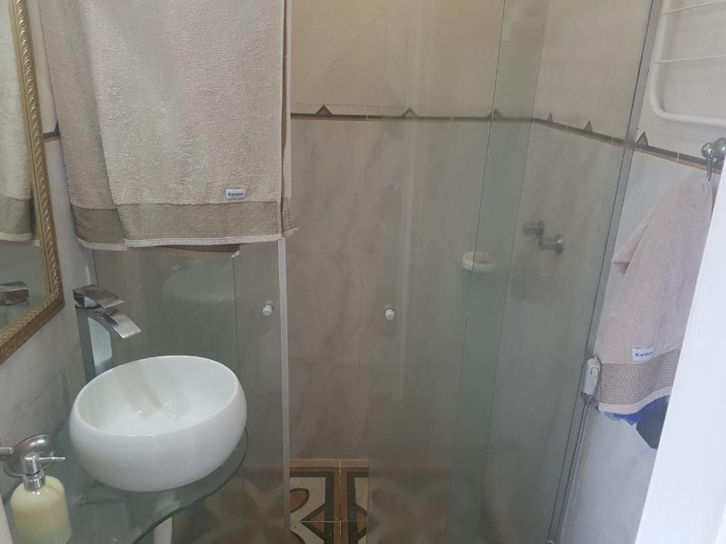  Apto Copacabana com 2 Suítes