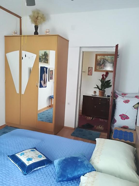 Posteľ alebo postele v izbe v ubytovaní Apartment Jablanac 1