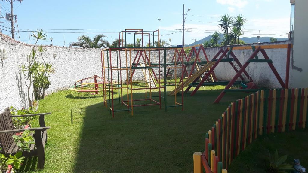  Apto Ingleses à 50mts da praia