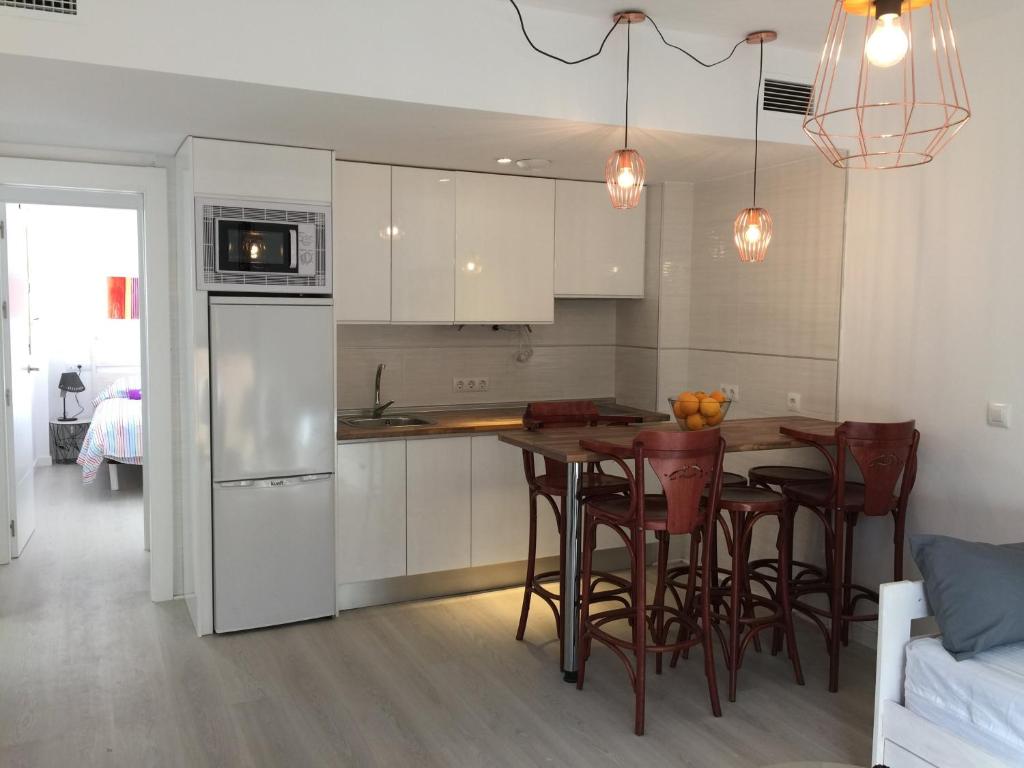 Kuchyň nebo kuchyňský kout v ubytování Apartaments Center 2 bedrooms