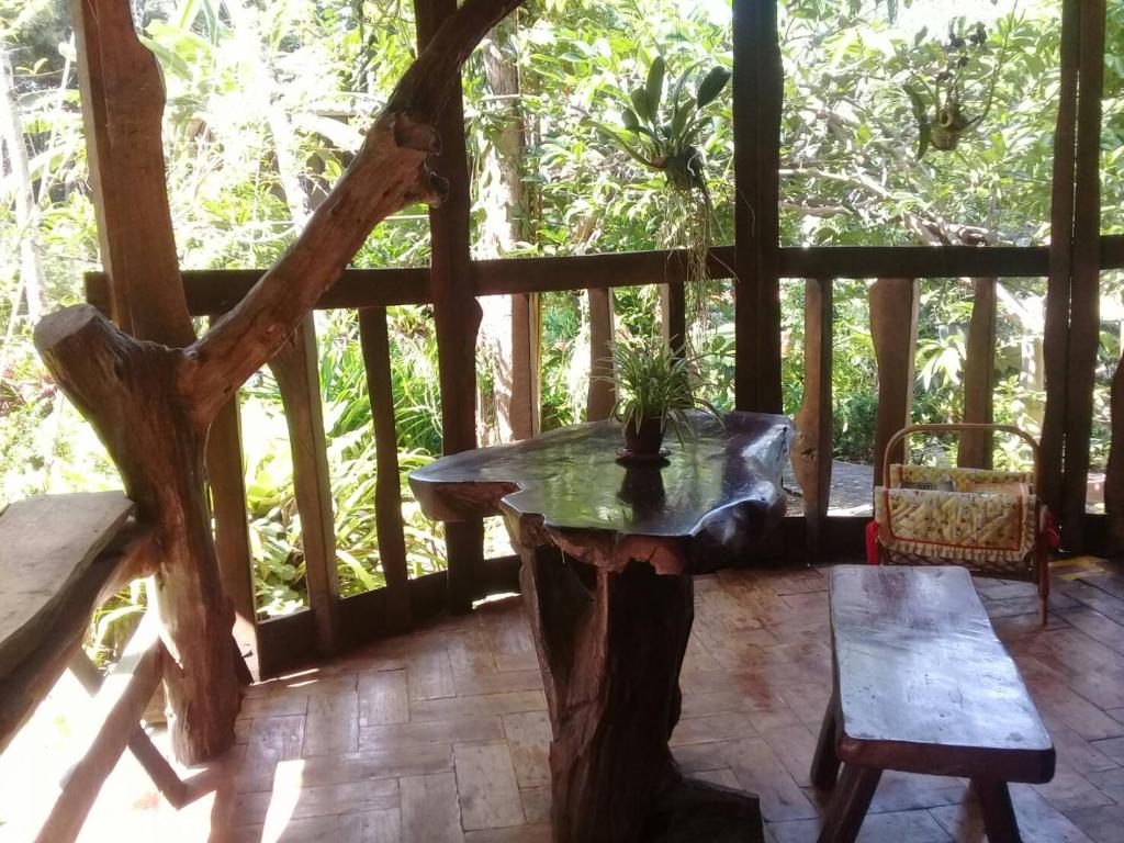 Balkón nebo terasa v ubytování Koh Kood Little Hut