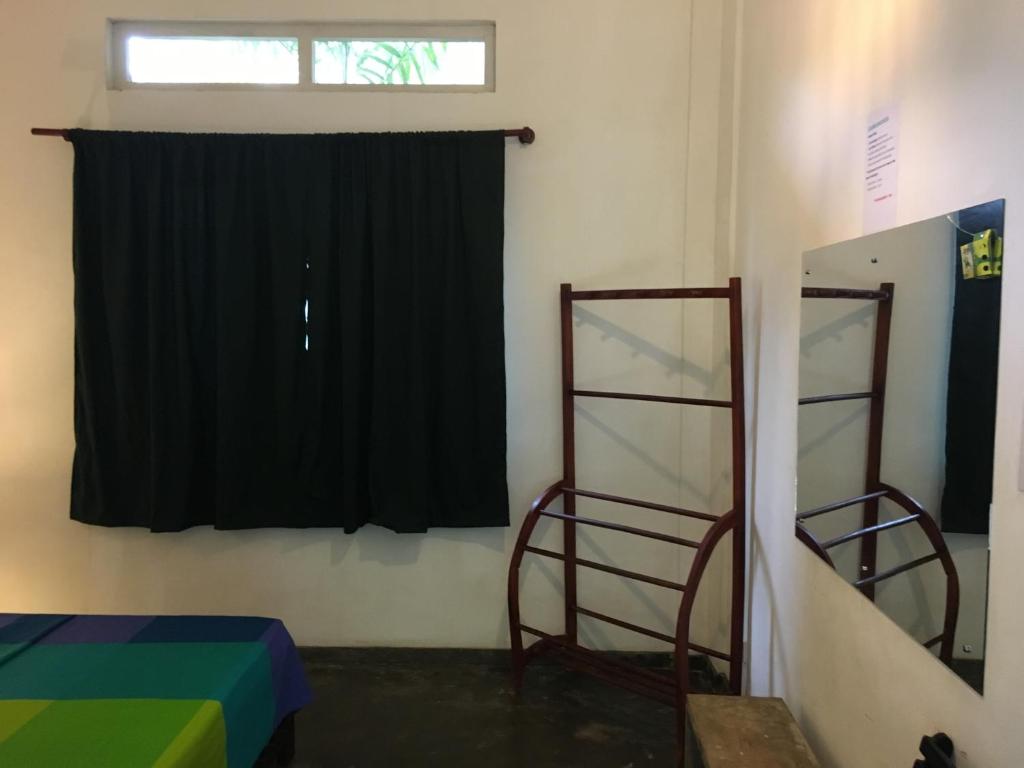 Postel nebo postele na pokoji v ubytování Colombo Beach Hostel