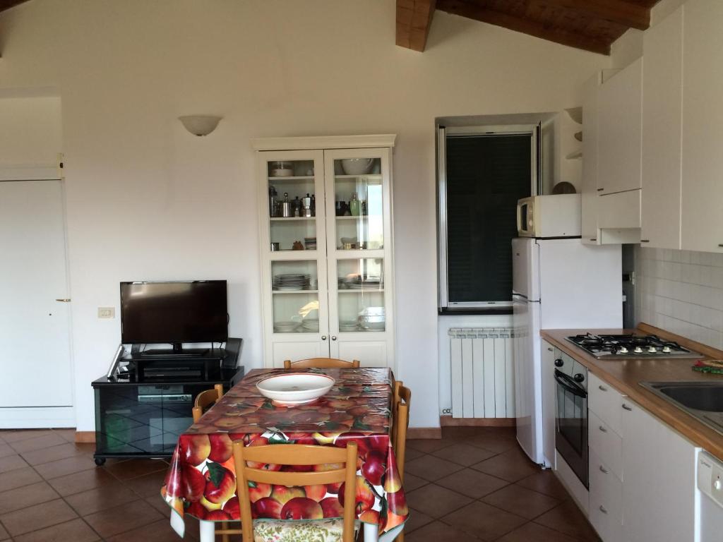 A kitchen or kitchenette at Dolcevia