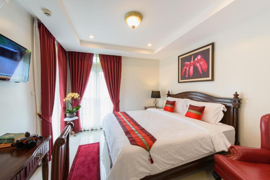 The Velvet Orchid - Resim 11