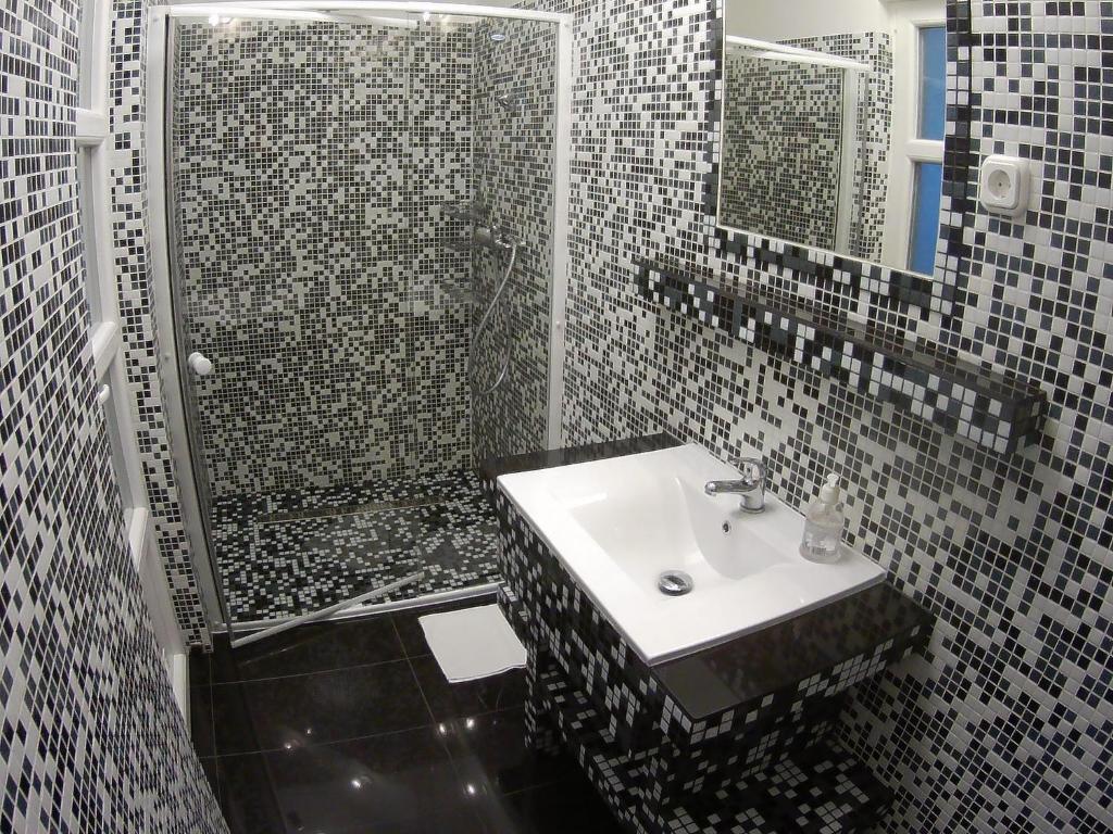 Koupelna v ubytování Szlavi Apartman