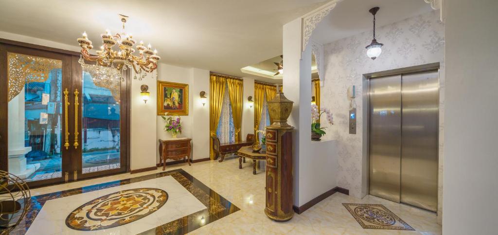 The Velvet Orchid - Resim 3