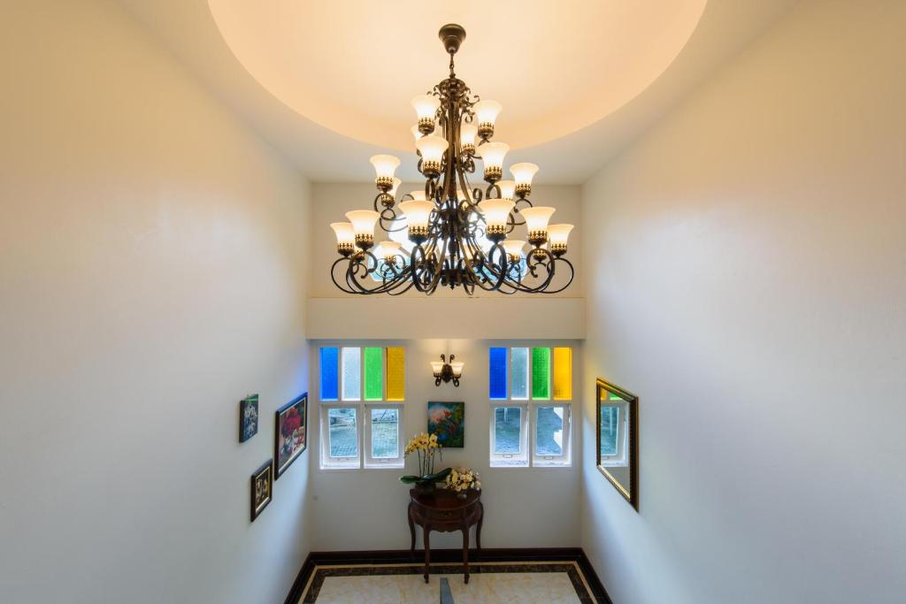 The Velvet Orchid - Resim 42