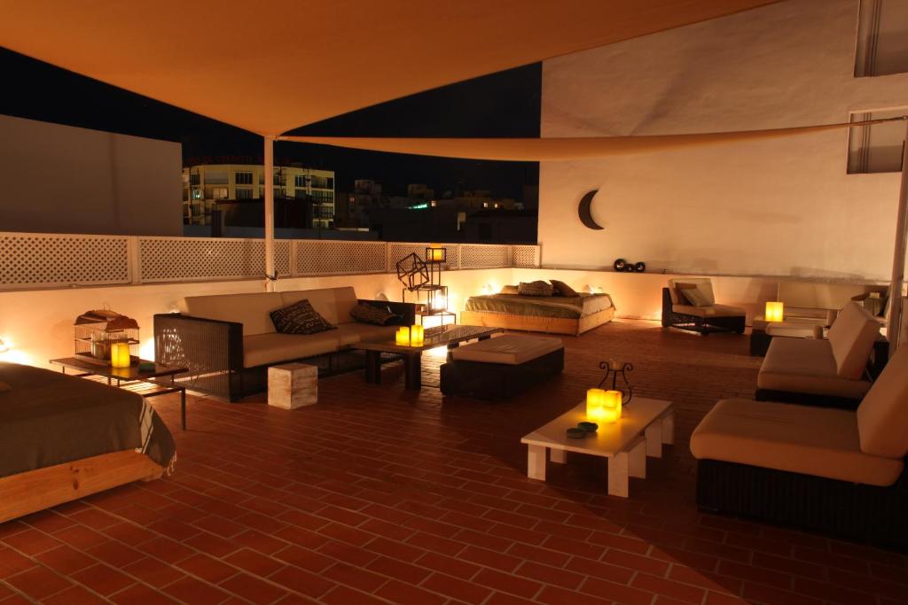Hostal Juanita, Ibiza Town – Updated 2022 Prices