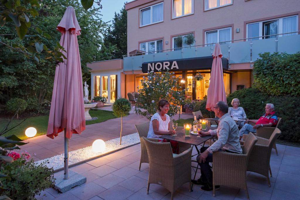 Hosté ubytování Hotel Nora