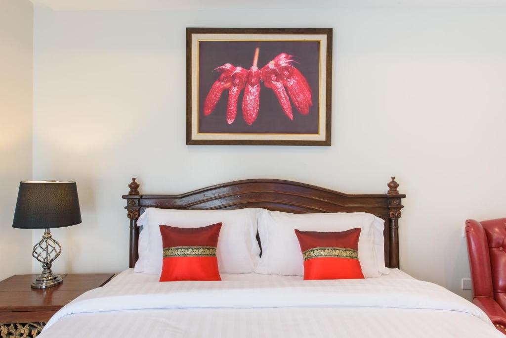 The Velvet Orchid - Resim 22