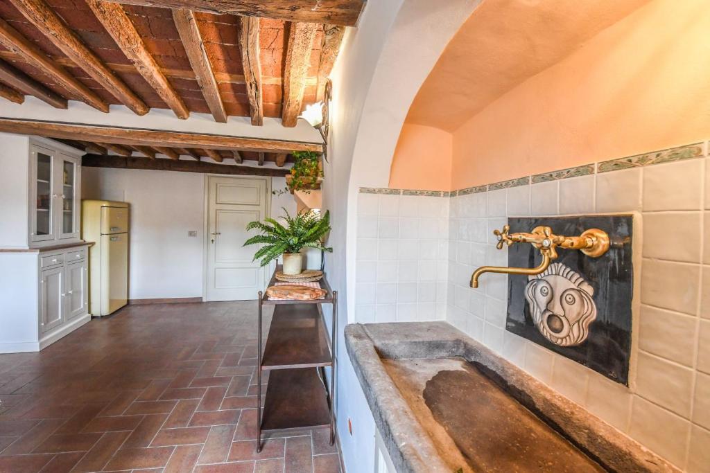 Micheli Suite Anfiteatro Square - 11