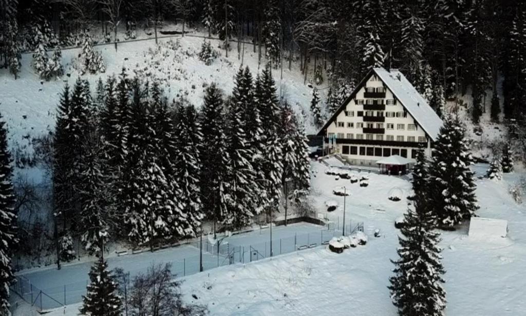 Hotel Tisa Pohorje v zimě