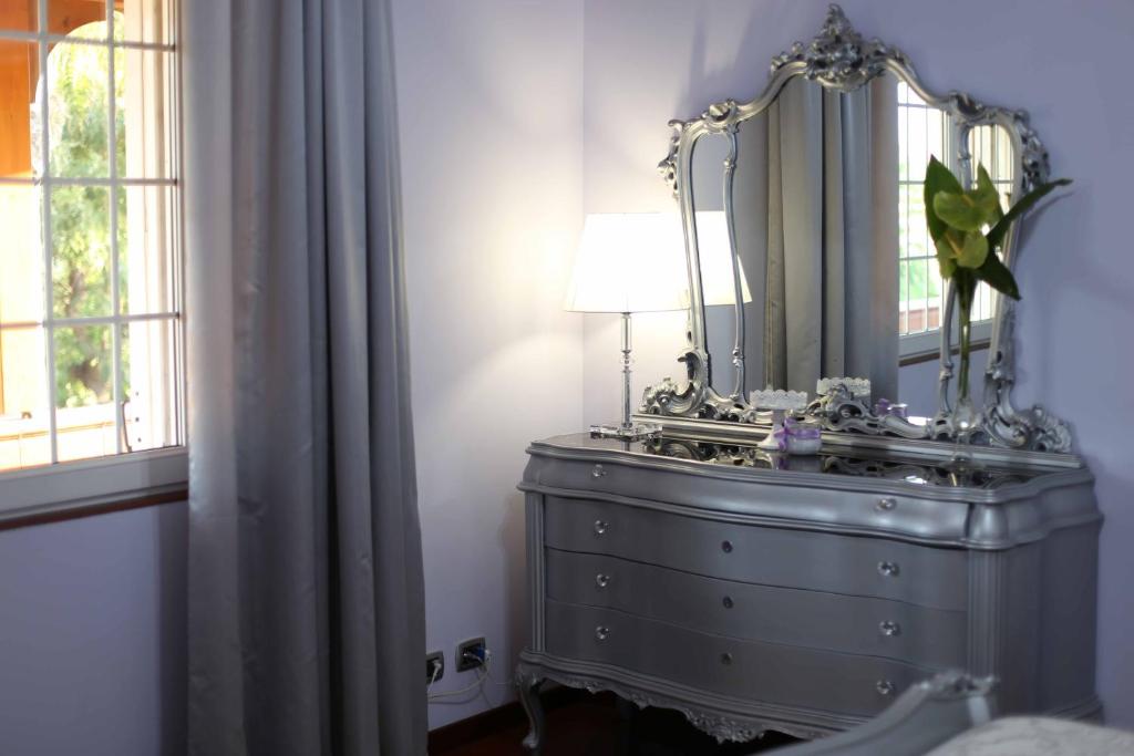 HB Le suites del Giardino - Deluxe Double Room With Bath