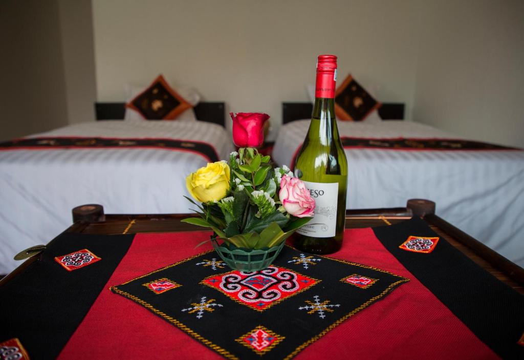 Tam Coc Palm House - 7