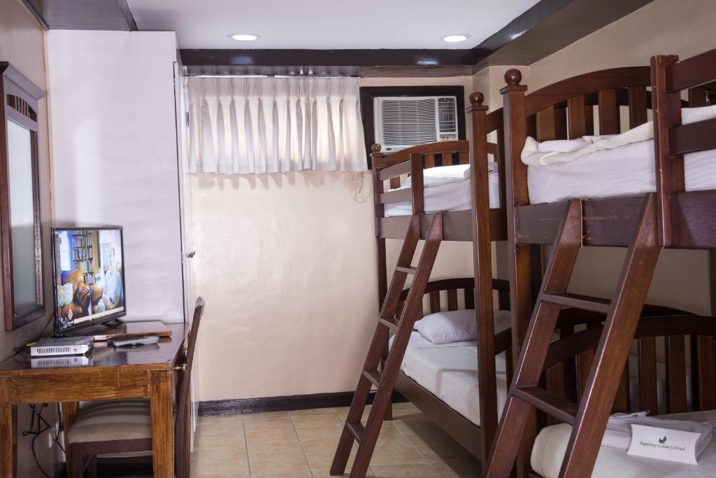 Tagaytay Country Hotel - 经济四倍房间