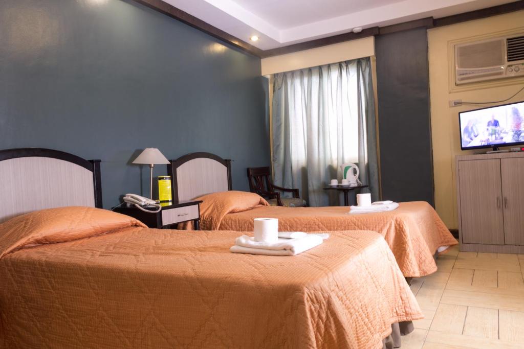 Tagaytay Country Hotel - 高级双胞胎房