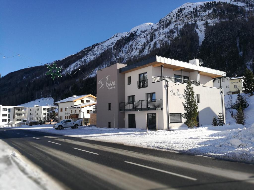 Výhľad na hory alebo výhľad na hory priamo z apartmánu