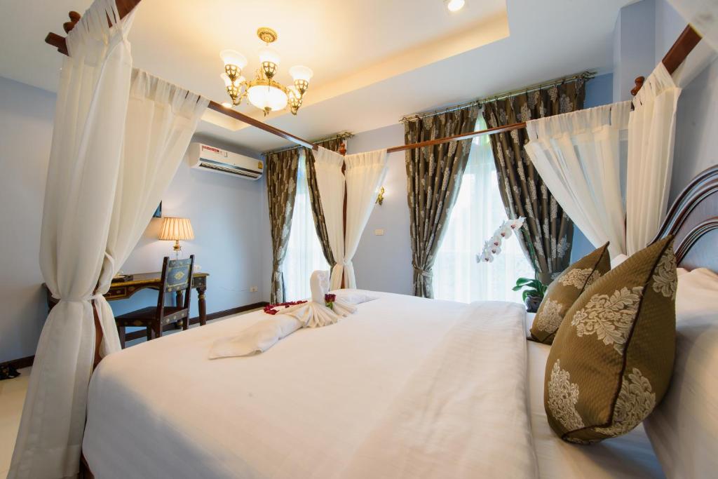 The Velvet Orchid - Resim 16