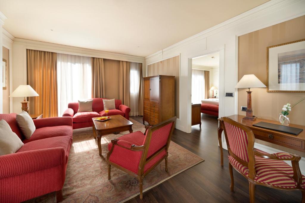 Hotel Sevilla Center - Resim 5