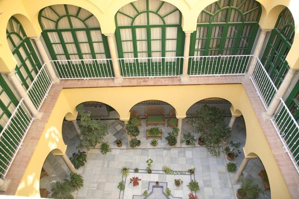 Zdjęcie z galerii obiektu BOTANIC DUPLEX TERRACE 5 PAX w Sewilli