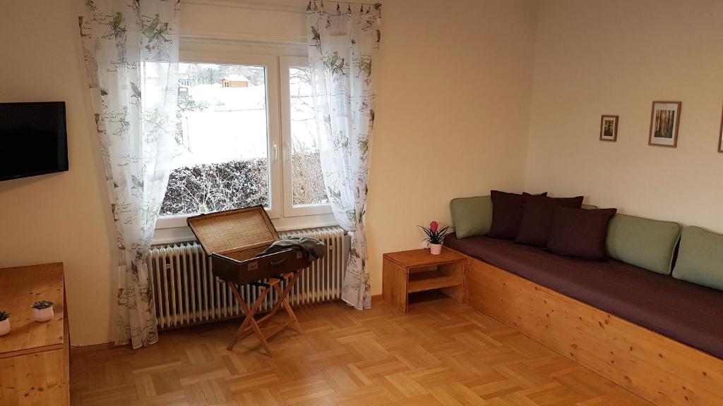 A seating area at PM-APART Premstätten