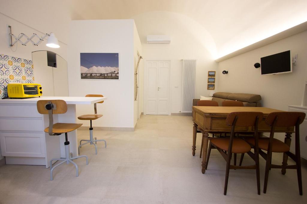 TV a/nebo společenská místnost v ubytování Ai Sottani B&B Deluxe Suite