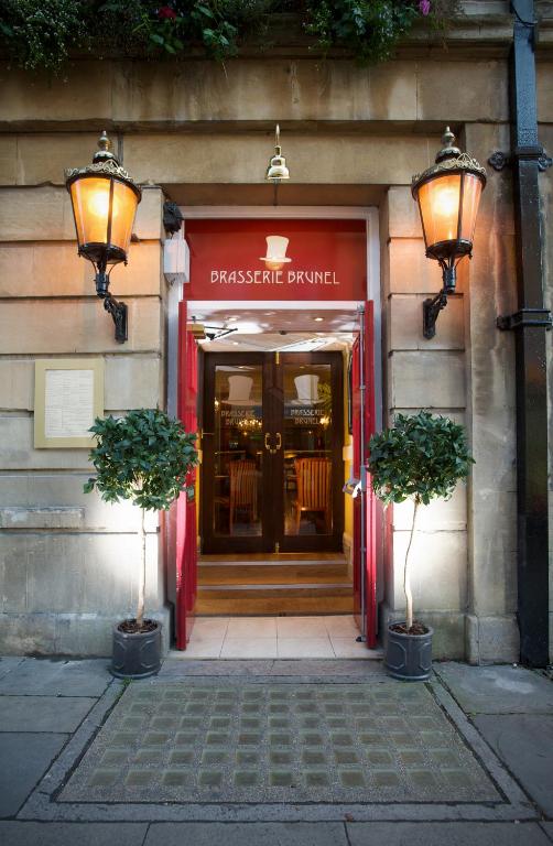Royal Hotel photo