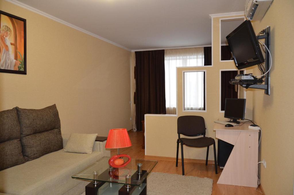 Apartments in the city centre of Nikolaev - Balcon De La Sorcière De L'occasion - L'amiral Makarova Vole 56