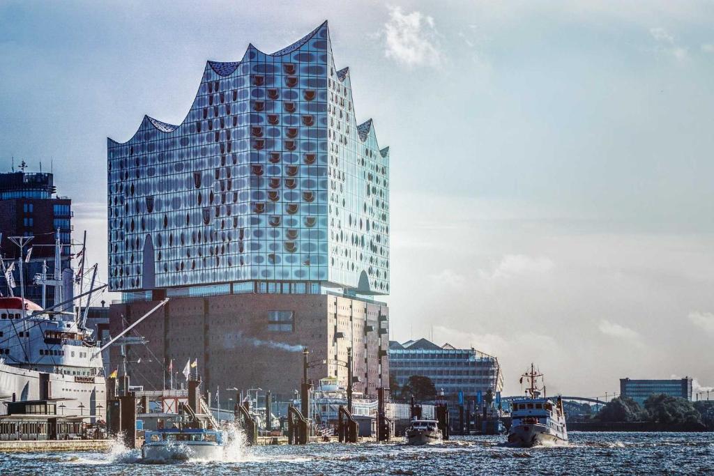 Nespecifikovaný výhled na destinaci Hamburk nebo výhled na město při pohledu z apartmánu