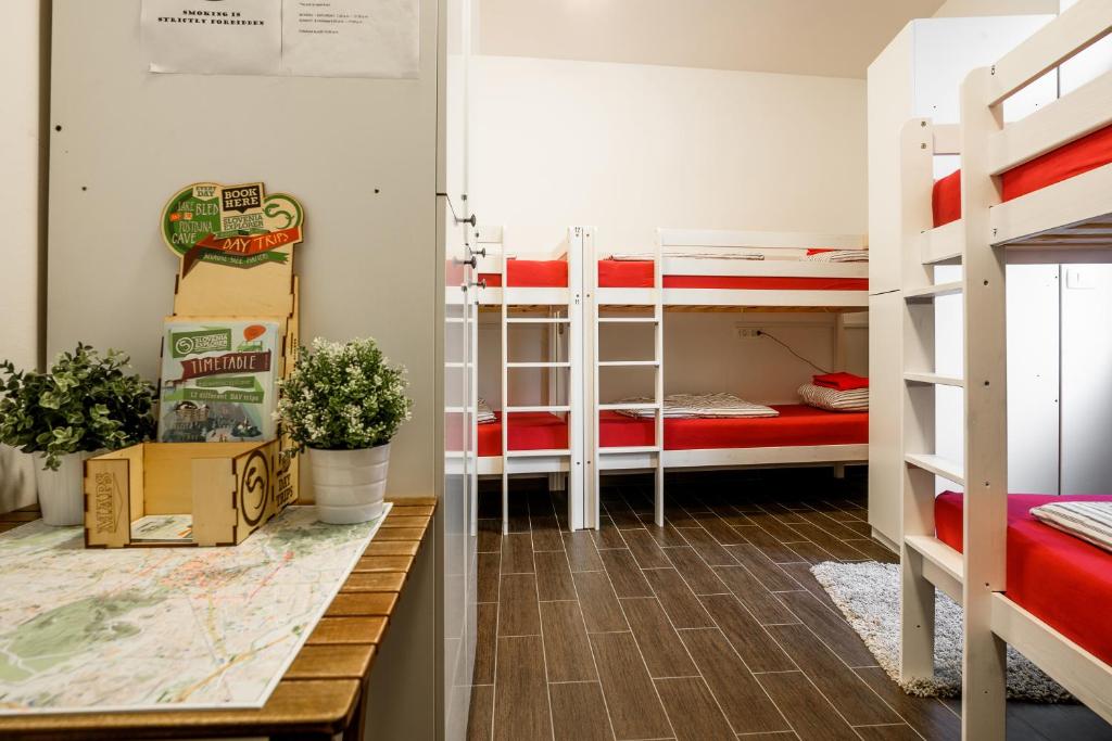 Postel nebo postele na pokoji v ubytování Turn Hostel