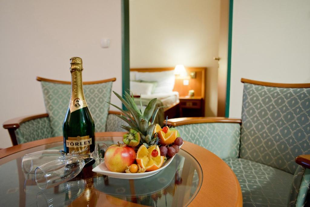 Nápoje v ubytovaní Palace Hotel Hévíz
