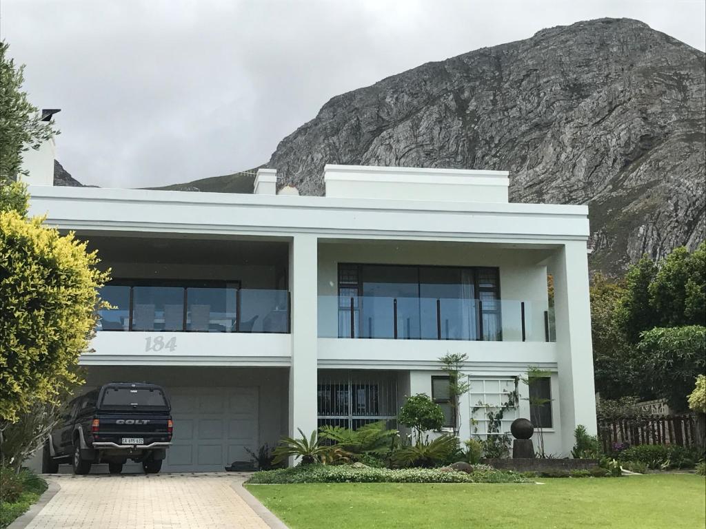 The Owl Tree House, Voelklip, Hermanus, Hermanus (updated prices 2024)