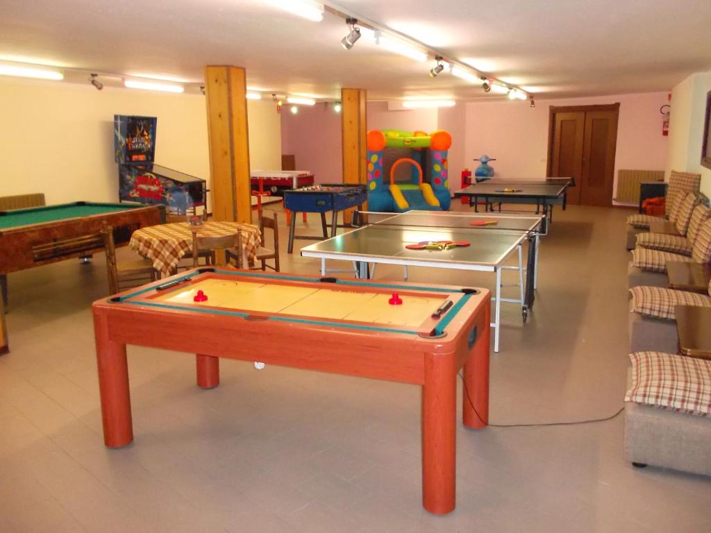 Herní místnost v ubytování Hotel Residence La Rosa