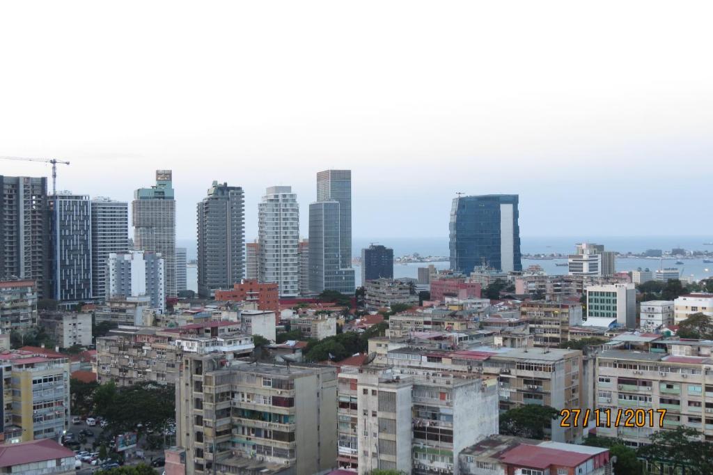 Nespecifikovaný výhled na destinaci Luanda nebo výhled na město při pohledu z hotelu