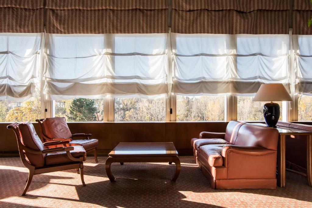 Posezení v ubytování FlyOn Hotel & Conference Center